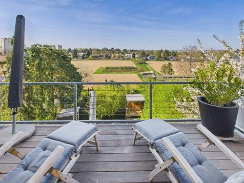 Balkon und Weitblick - 