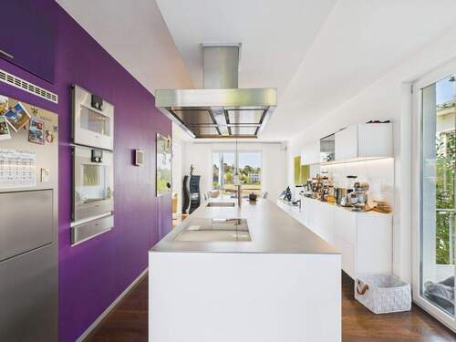 Großer Küchenbereich - Einfamilienhaus mit 210,00 m&sup2; in Mainz zum Kaufen