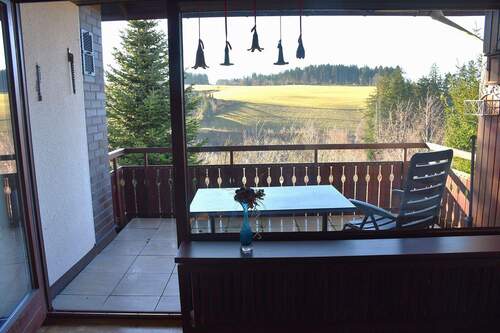 Aussicht auf Wald und Grün - 