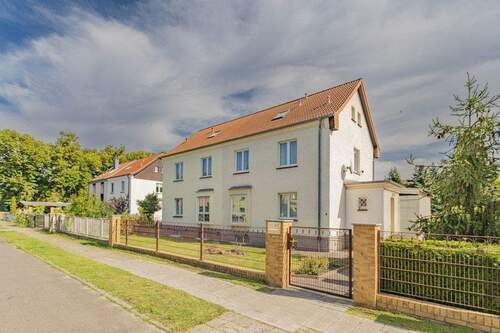 Ansicht - Die Hälfte, die mehr als ein Ganzes bietet! Sonnige Doppelhaushälfte als Familiennest