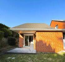 Patentes kleines Einfamilienhaus mit Carport und Garten, Bj. 2001 in Ruhelage und dennoch zentral - Norderstedt Harksheide