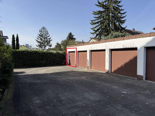 Hof/Garage - 