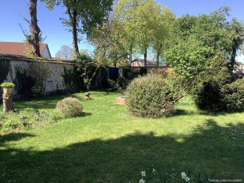 Bluick in den Garten - 6 Zimmer Einfamilienhaus in Wanzleben