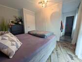 Master-bedroom mit En Suite Bad - 