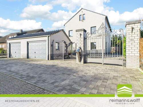 Vorderansicht - REIMANN&WOLFF Waldfeucht: 'Architektur pur. Exklusives Wohnjuwel mit Einliegerwohnung.'