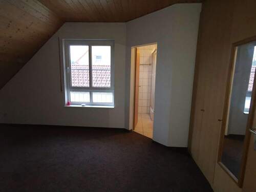 OG Masterbedroom mit Bad - 