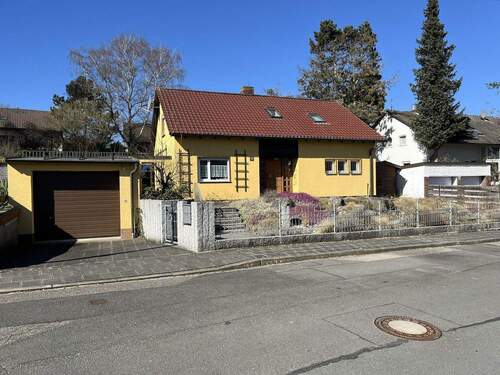 Bild 2 - 5 Zimmer Einfamilienhaus zum Kaufen in Fürth