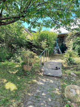 Idyllischem Garten - Grundstück in Kinheim zum Kaufen