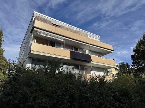 Bild 1 - 2-Zimmer-Wohnung mit großem Balkon und Tiefgaragenstellplatz!