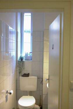 WC - 