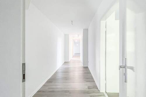 Diele - 4 Zimmer Etagenwohnung in Bochum