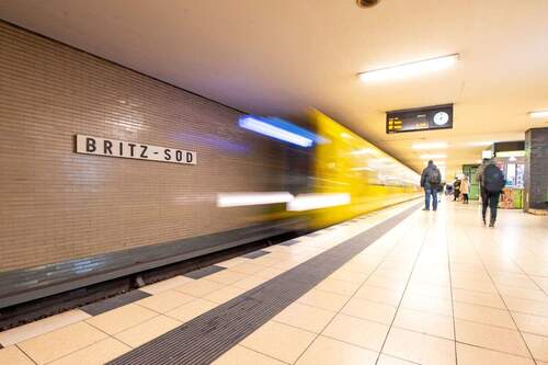 Zaunkoenig Weg 9_11_U-bahnBritzSud_2406 - 
