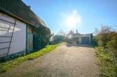 Scheune und Nebengebäude mit Garage - Bauernhaus, Landhaus mit 152,00 m² in Abenberg zum Kaufen