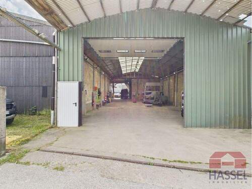 Ihr Garagentor auf der Rückseite Ihres Anwesens - 