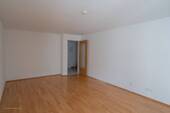 Wohnzimmer - Etagenwohnung mit 53,00 m² in Unterhaching zur Miete
