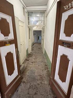 Hauseingang - Gewerbeobjekt (Büro, Produktion, Verkauf) zum Kaufen in Wurzen