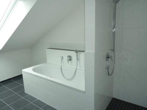 Wanne / Dusche - 
