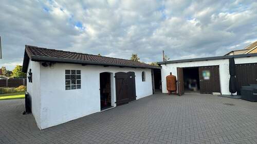 Nebengelass im hinteren Grundstücksbereich (2) - 