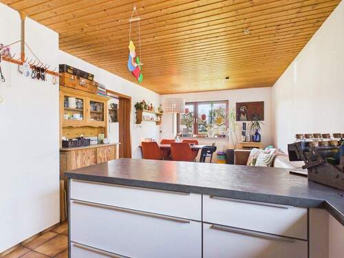 Offene Küche mit Esszimmer - 1 Zimmer Mehrfamilienhaus, Wohnhaus in Rottweil