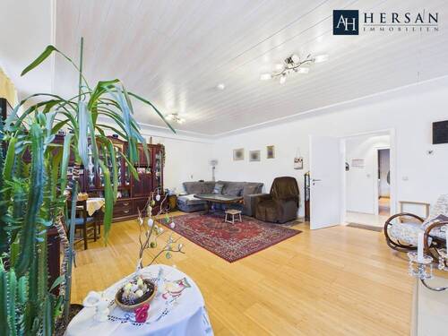 Wohnzimmer - 6 Zimmer Mehrfamilienhaus, Wohnhaus in Herzogenrath