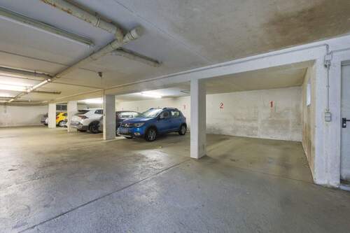 Tiefgaragenstellplatz - 