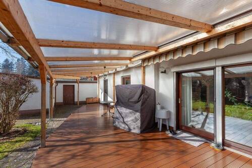 Überdachte Terrasse - 
