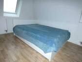 Wohnzimmer mit Bett 1,40 m breit. - 