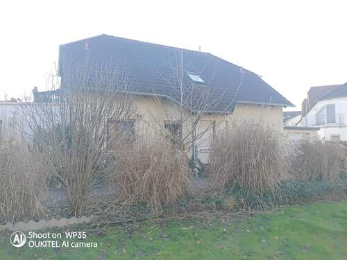 Vorderansicht - Einfamilienhaus mit 150,00 m&sup2; in Hoyerswerda zum Kaufen