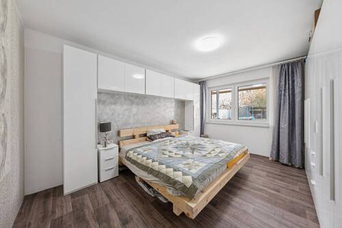 Schlafzimmer im Erdgeschoss - 