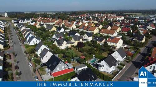 Wohnumfeld - Attraktives Einfamilienhaus mit Doppelgarage in ruhiger Wohnlage