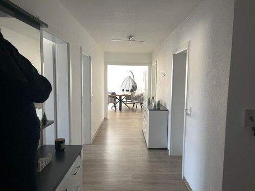 Flur - Etagenwohnung mit 130,00 m² in Gerabronn zur Miete