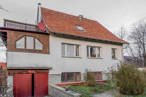 Haus mit Garten - 