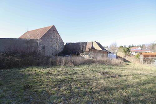 Blick auf Objekt vom Garten - 7 Zimmer Einfamilienhaus zum Kaufen in Priestewitz