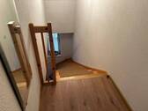 Whg. 1 Treppe/ Flur - 