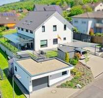 Exklusives Einfamilienhaus mit großem Garten und schönem Fernblick - Schlüchtern Niederzell