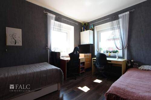 Schlafzimmer Wohnung straßenseitig - 