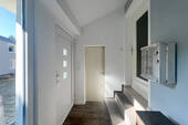 Diele zum Wohnhaus - 