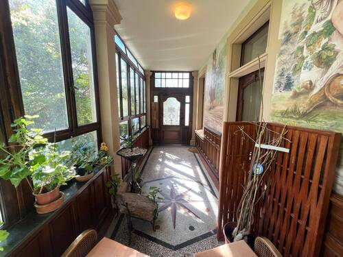 Eingangsbereich mit Foyer - 