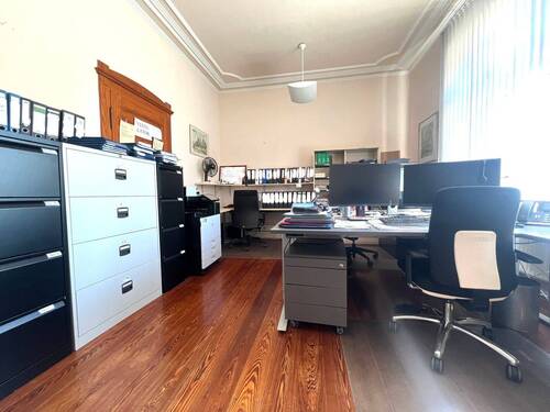 Zimmer 2 - 