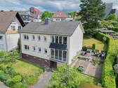 Außenansicht - Energieeffizientes und modernisiertes Ein-Zweifamilienhaus in beliebter Wohnlage von Arnsberg