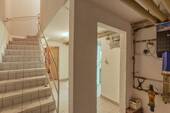 Treppe ins Kellergeschoss - 