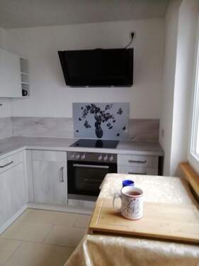 Kü , Platz für Tisch u Stühle - 