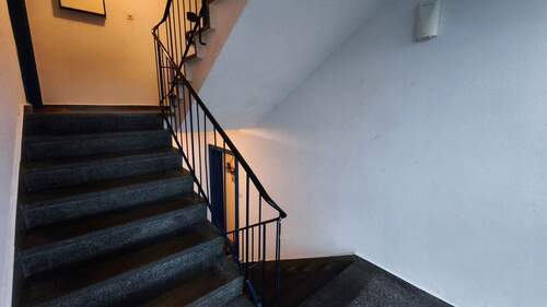 Treppenhaus - 3 Zimmer Etagenwohnung in Uetersen