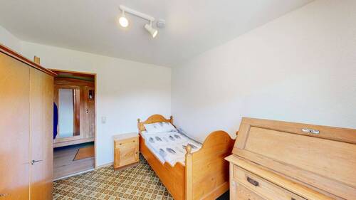 Schlafzimmer III EG - 