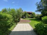 Nordterrasse und Garten - 