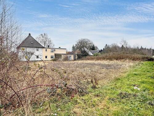 Grundstück vorderer Bereich - 