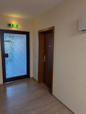 Eingangstür Hausflur - 
