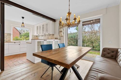 offene Wohnküche - 4 Zimmer Doppelhaushälfte 127m² + wohnliches Souterrain - modern ausgestattet und zum Einzug bereit!