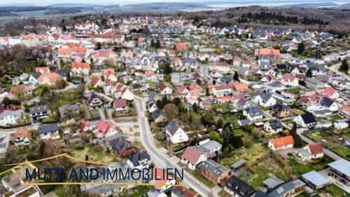 Luftbild - 6 Zimmer Doppelhaushälfte zum Kaufen in Bergen auf Rügen