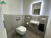 EG WC - 